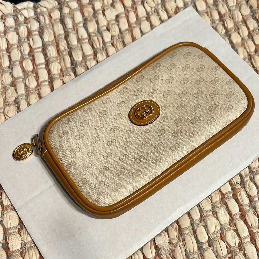 Gucci Pouch
